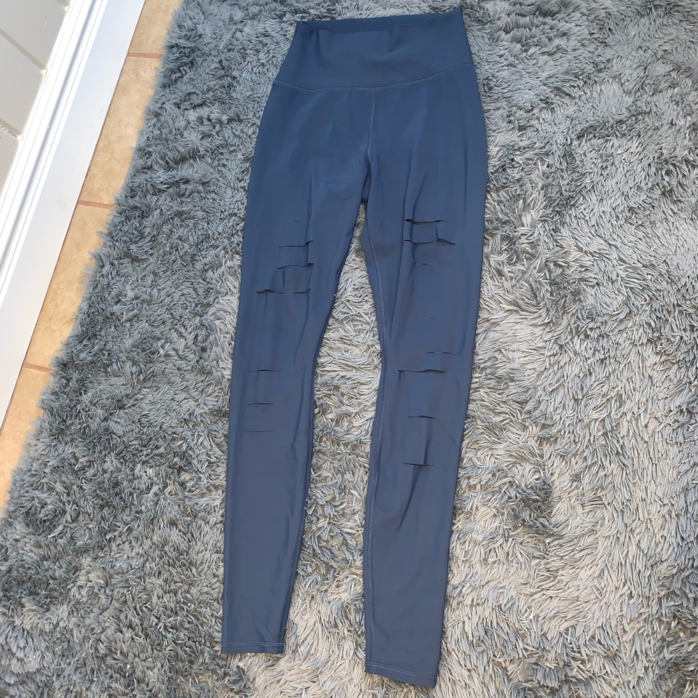 SOLD: Alo Yoga Ink Blue Leggings M - Picture 4 of 7